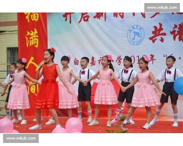 《激扬歌声共谱梦想小小歌者齐聚合唱比赛展风采》